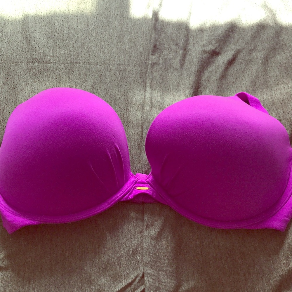 VS Push Up bra (padded) with strap around